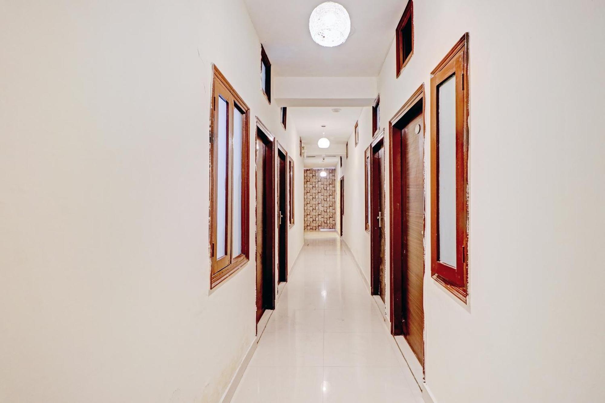Hotel O Sky View Ludhiana Ngoại thất bức ảnh