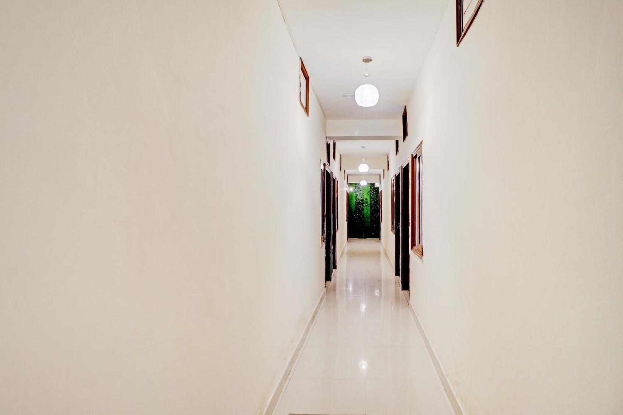 Hotel O Sky View Ludhiana Ngoại thất bức ảnh